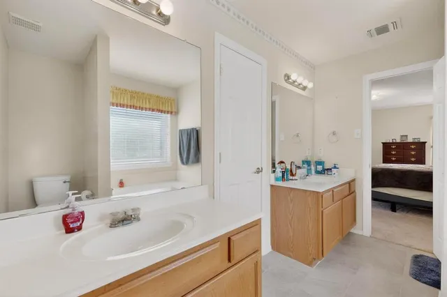 $250,000 | 508 Logan Drive, Azle, TX 76020