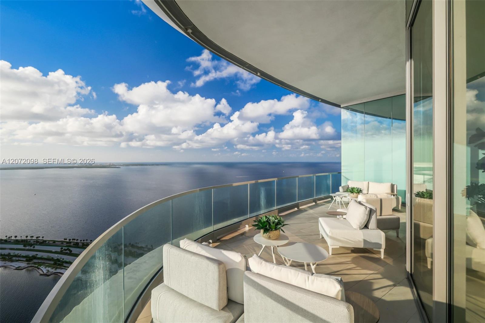 175 Southeast 25th Road, Unit PH4301 Miami, FL 33129 - Photo 40 of 58 Gallery Image 40