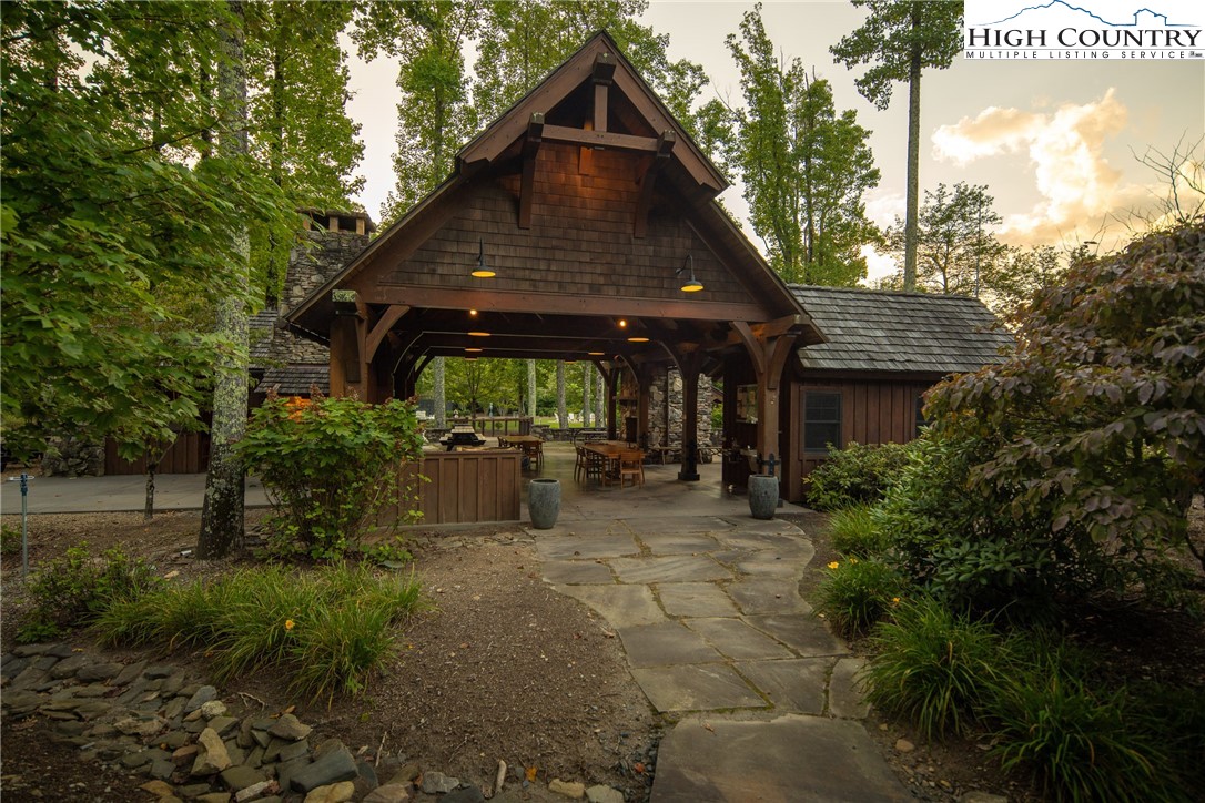 1320 Roundleaf Lane Ferguson, NC 28624 - Photo 35 of 50