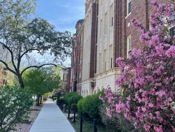 $1,554 | 1824 North Lincoln Park West, Unit 100C, Chicago, IL 60614