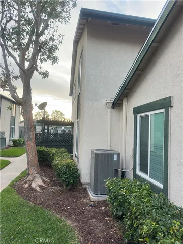 $2,500 | 23294 Orange Avenue, Unit 1, Lake Forest, CA 92630
