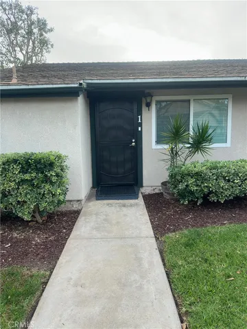 $2,500 | 23294 Orange Avenue, Unit 1, Lake Forest, CA 92630