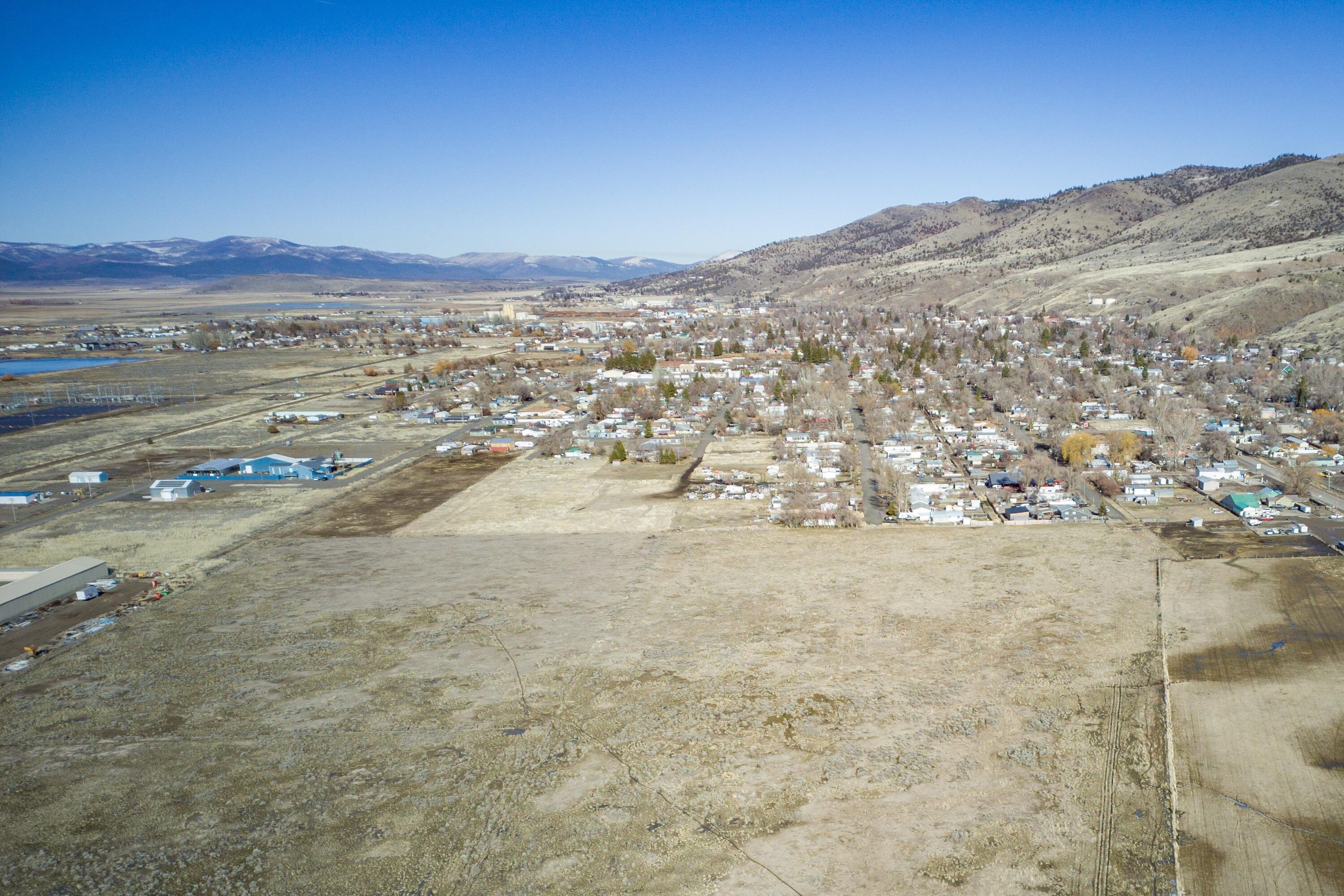 1800 South M Street Lakeview, OR 97630 - Photo 8 of 14 a view of city view and mountain view
