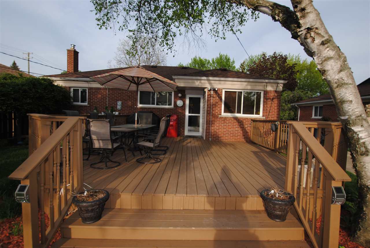 22851 Rausch Avenue Eastpointe, MI 48021 - Photo 28 of 33 31347874-27.JPG