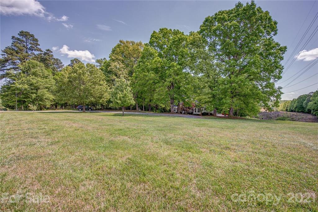 464 Brandon Road Clover, SC 29710 - Photo 4 of 45 Gallery Image 4