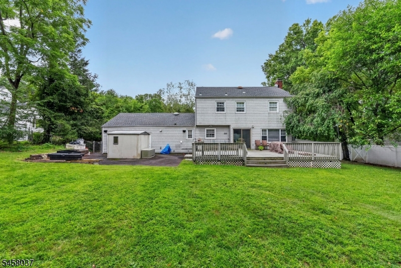 162 West Hobart Gap Road Livingston, NJ 07039 - Photo 11 of 22 Gallery Image 11