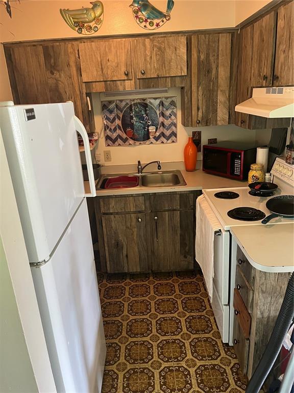 2429 Ave B Southwest, Unit A/B Winter Haven, FL 33880 - Photo 4 of 9