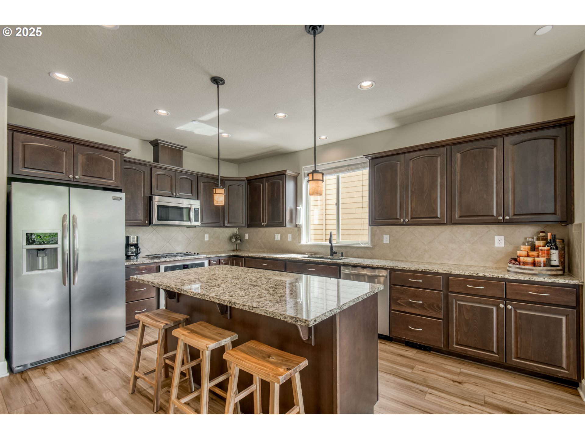 10380 Madrid Loop Wilsonville, OR 97070 - Photo 13 of 45 Kitchen