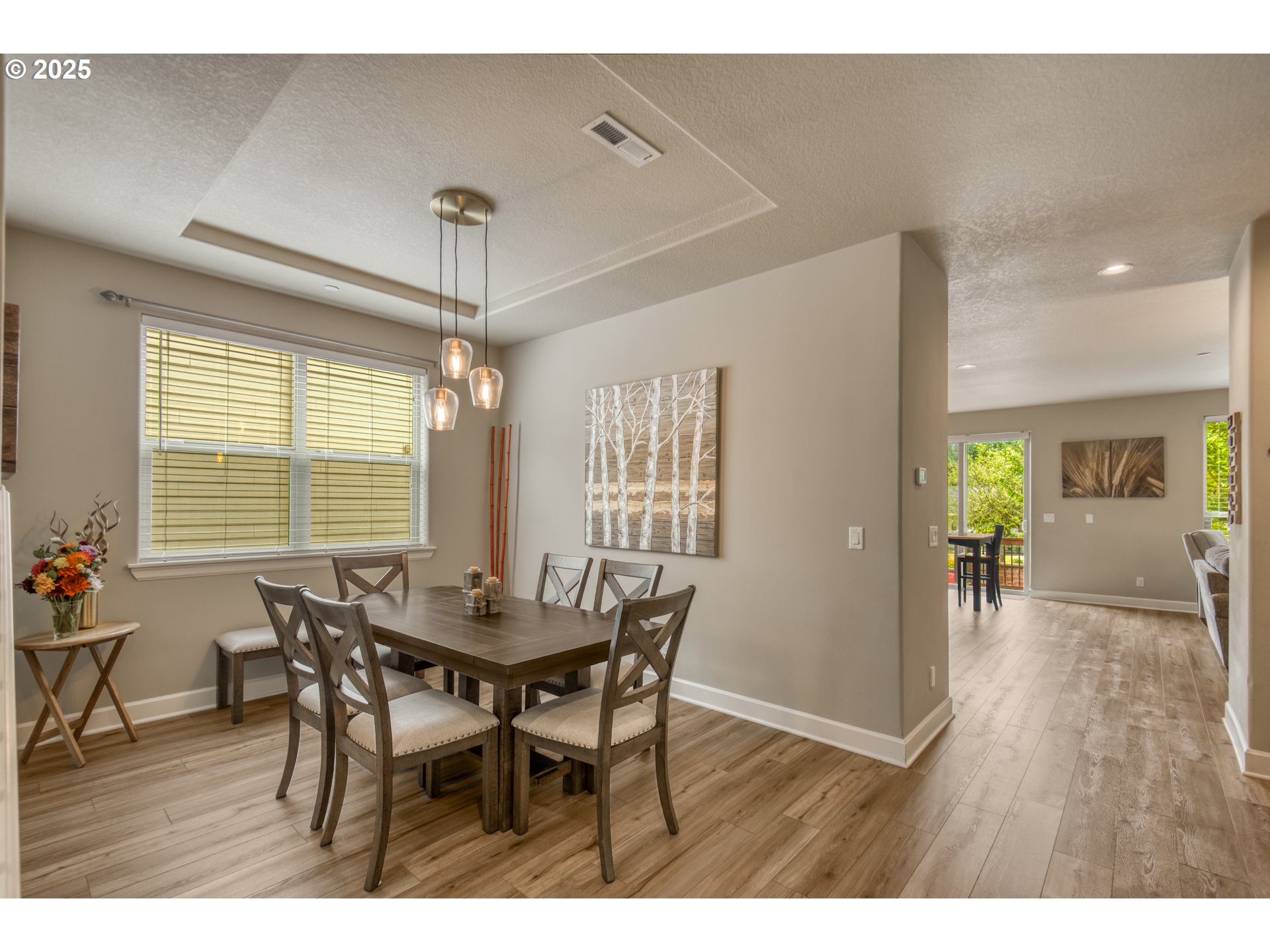 10380 Madrid Loop Wilsonville, OR 97070 - Photo 5 of 45 Staircase