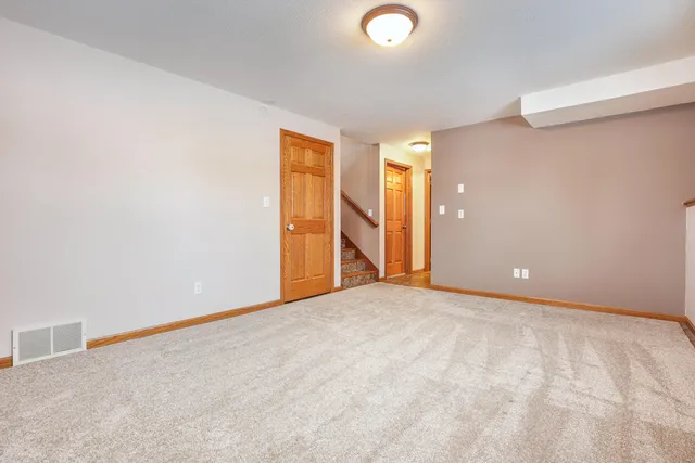 $324,900 | 3606 Deerfield Place, La Crosse, WI 54601