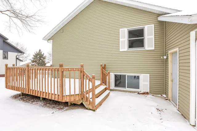 $324,900 | 3606 Deerfield Place, La Crosse, WI 54601