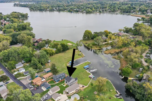 $949,000 | 36825 North Lake Street, Ingleside, IL 60041
