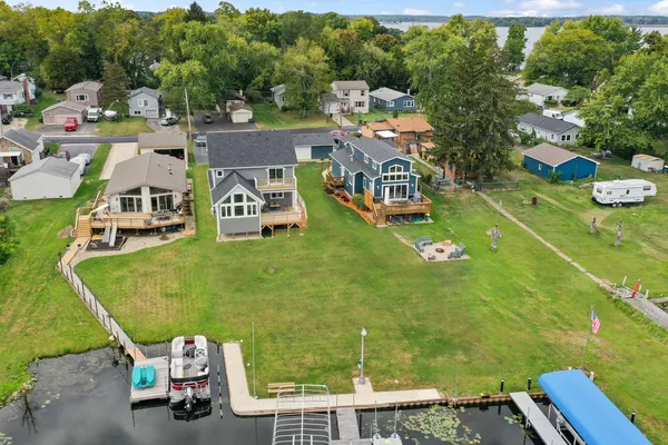 $949,000 | 36825 North Lake Street, Ingleside, IL 60041
