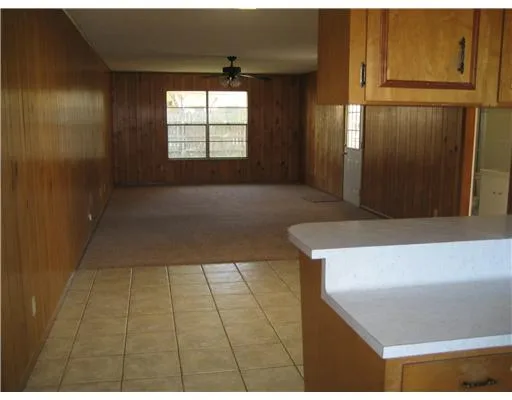 a view of empty room with window