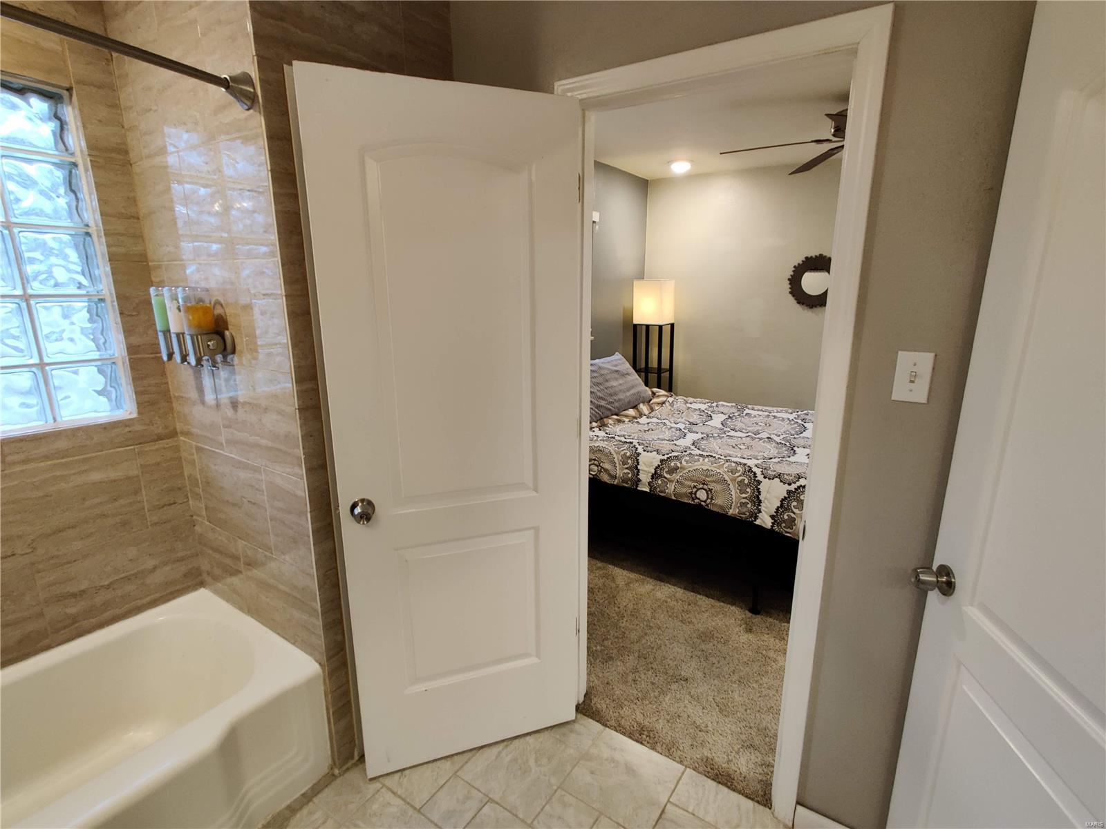 859 Reavis Barracks Road St. Louis, MO 63125 - Photo 13 of 21 Gallery Image 13