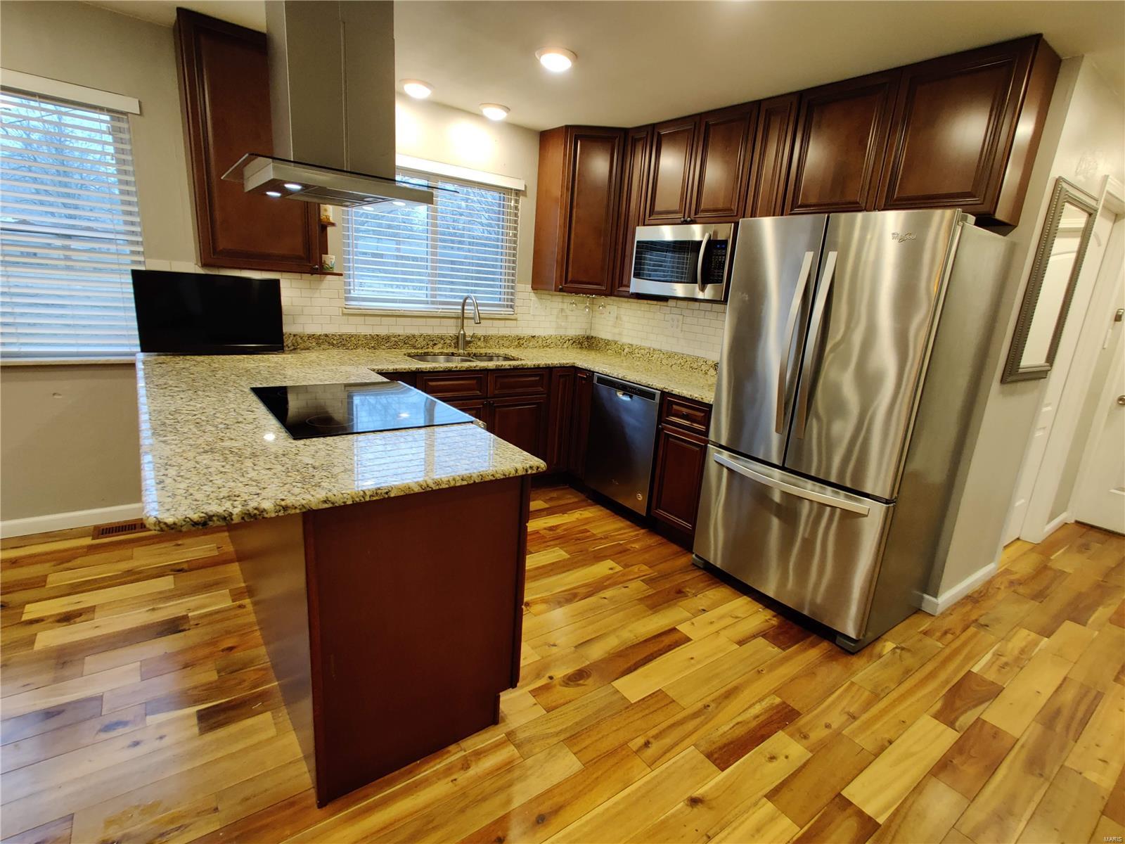 859 Reavis Barracks Road St. Louis, MO 63125 - Photo 6 of 21 Gallery Image 6