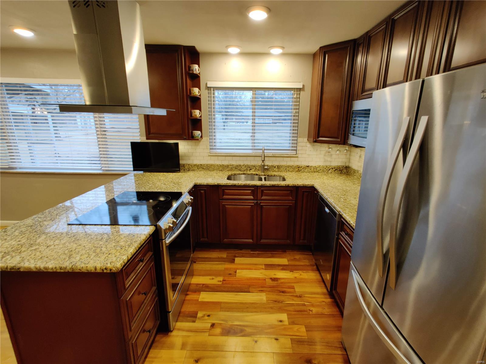 859 Reavis Barracks Road St. Louis, MO 63125 - Photo 7 of 21 Gallery Image 7