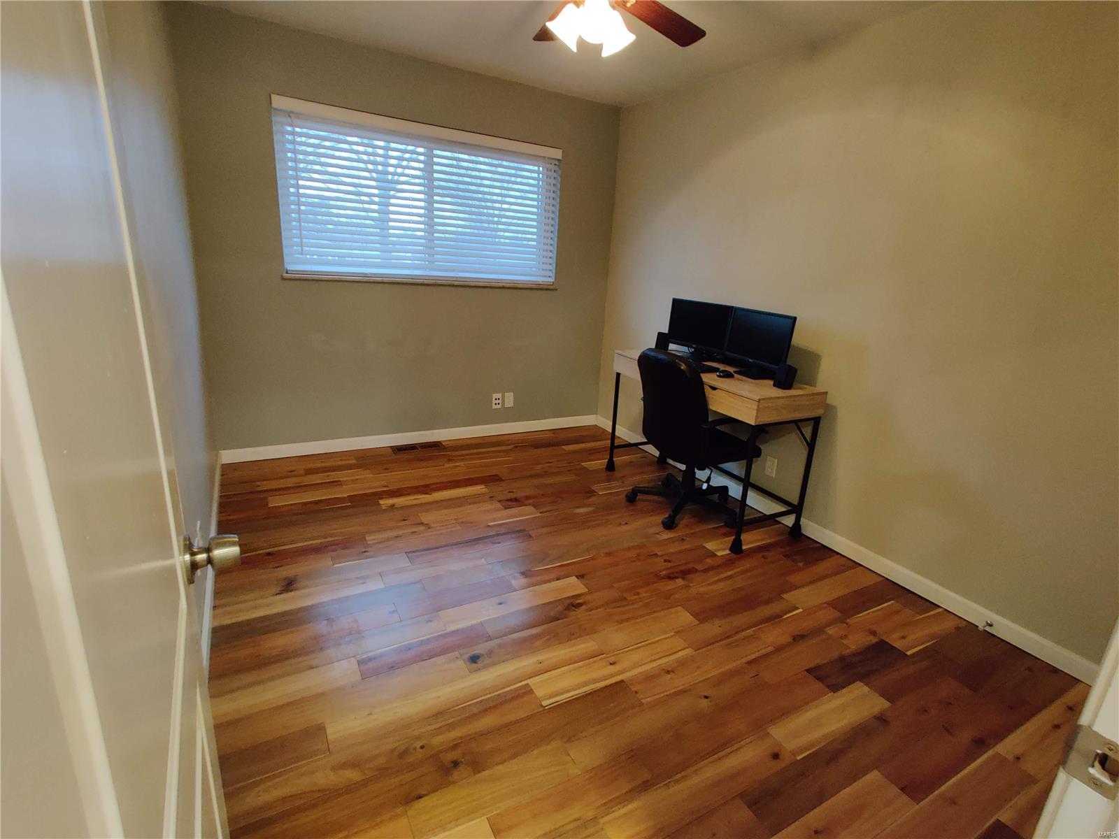859 Reavis Barracks Road St. Louis, MO 63125 - Photo 9 of 21 Gallery Image 9