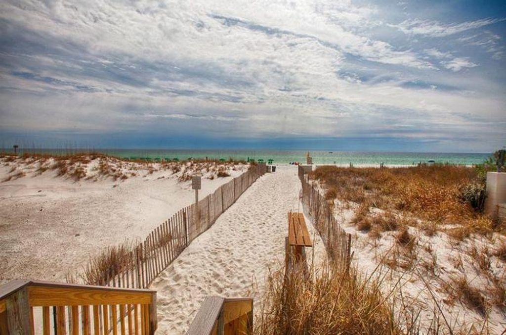 970 Highway 98, Unit 305 Destin, FL 32541 - Photo 41 of 65 a view of ocean with a building