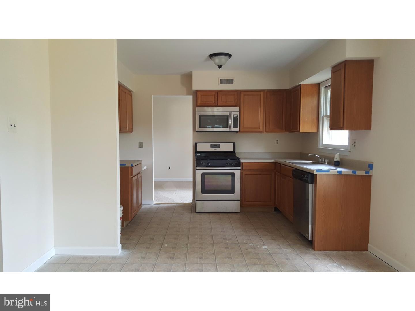 2 Framingham Road Beverly, NJ 08010 - Photo 3 of 18