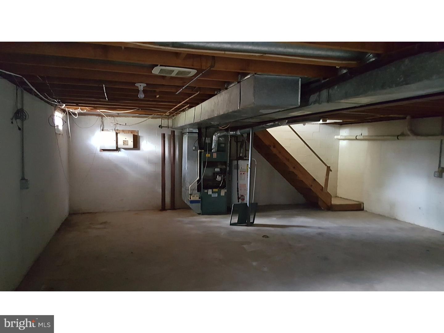 2 Framingham Road Beverly, NJ 08010 - Photo 5 of 18