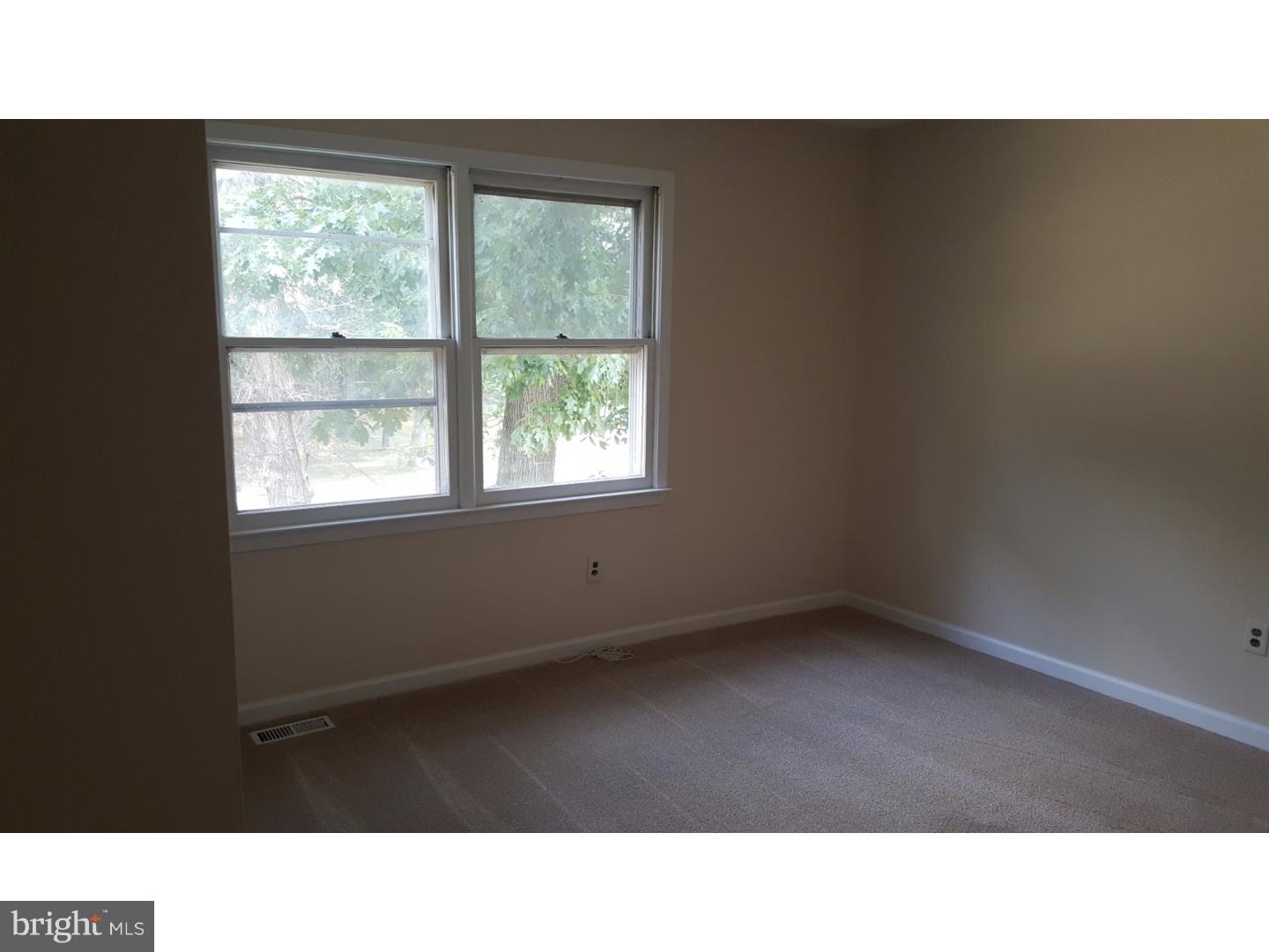 2 Framingham Road Beverly, NJ 08010 - Photo 7 of 18