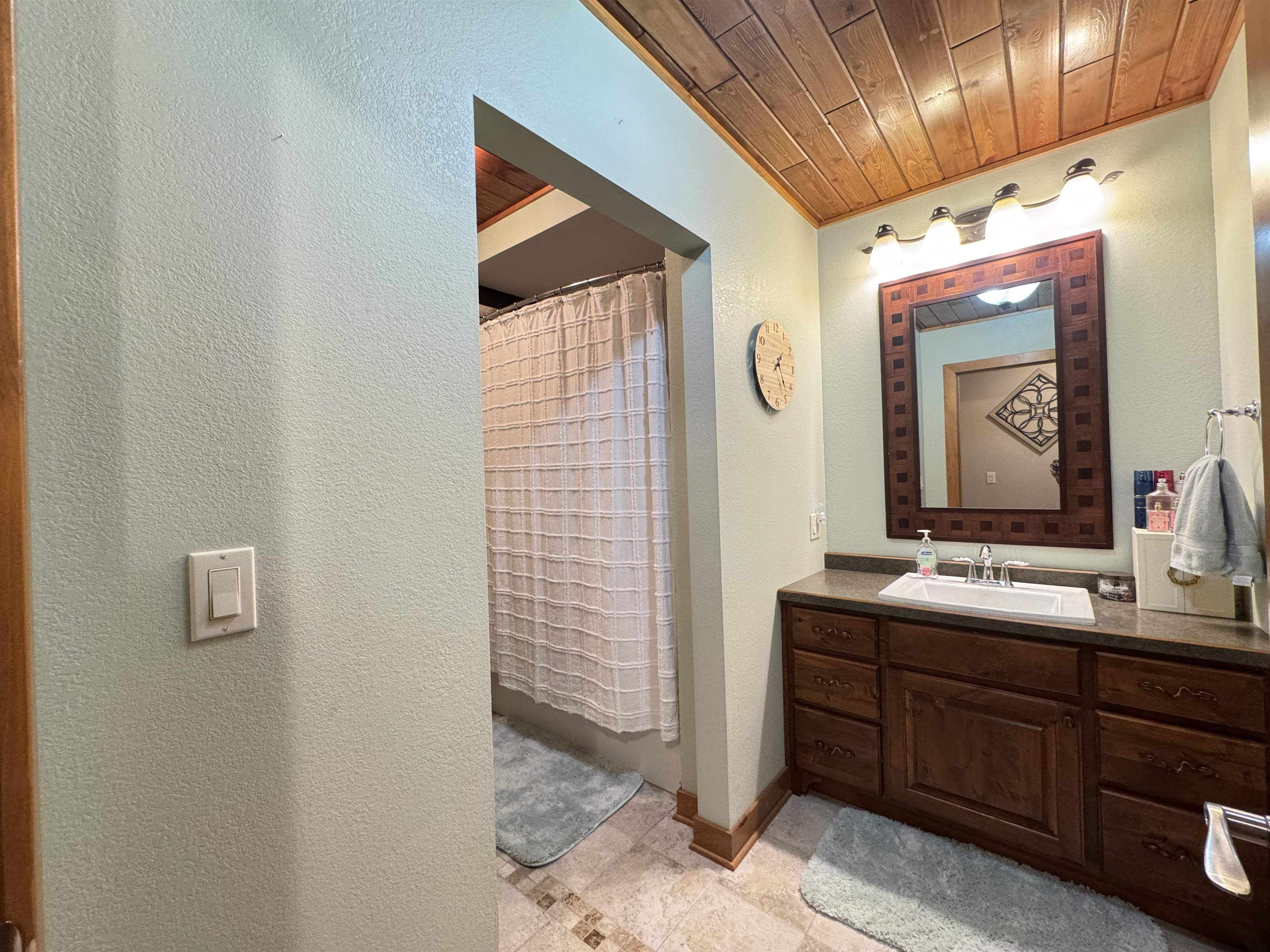 4398 North Shore Drive Rhinelander, WI 54501 - Photo 12 of 21