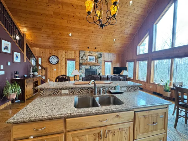 $589,000 | 4398 North Shore Drive, Rhinelander, WI 54501