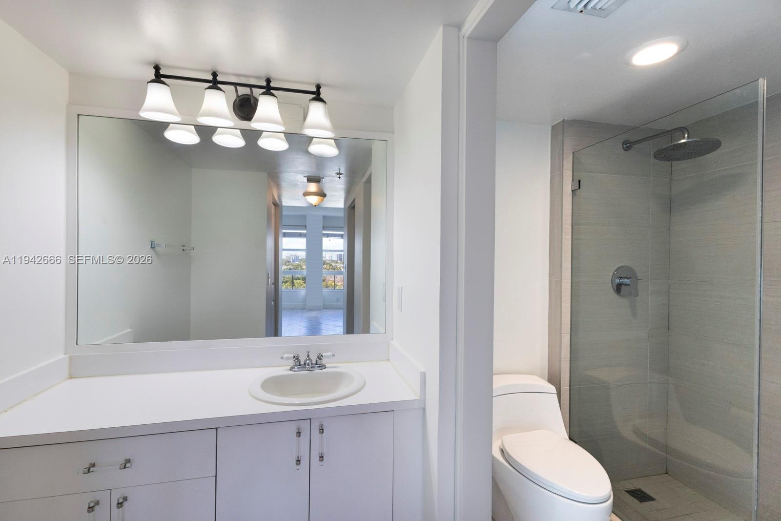 2351 Douglas Road, Unit 701 Miami, FL 33145 - Photo 16 of 21