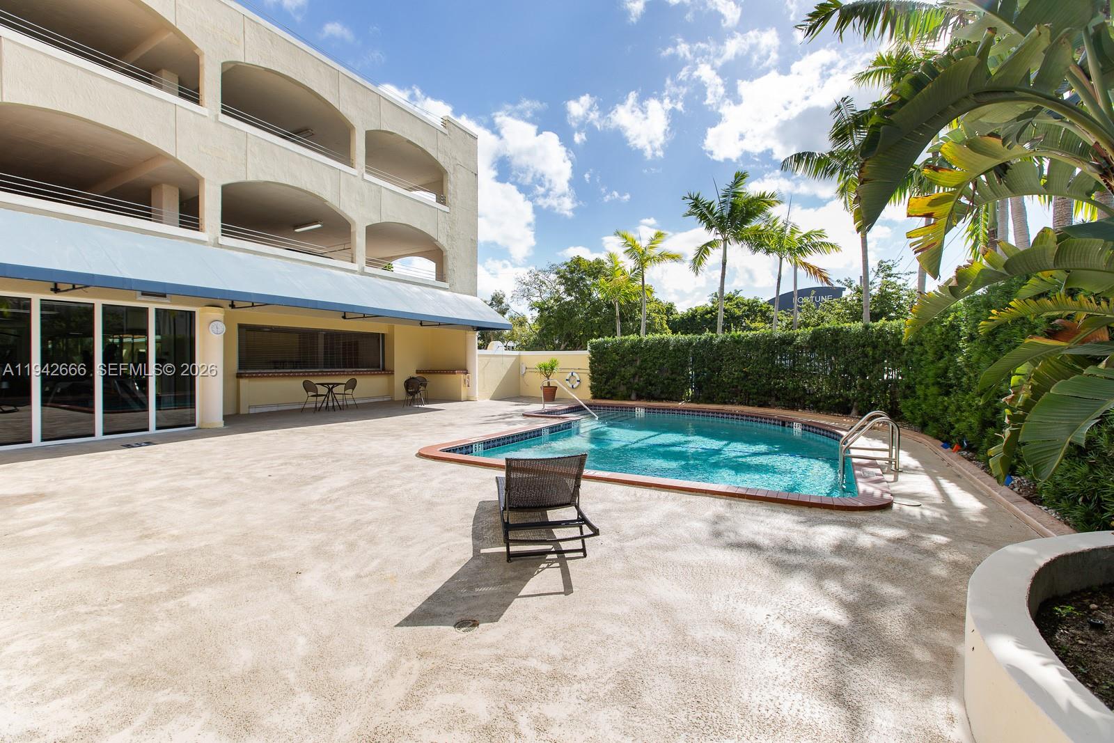 2351 Douglas Road, Unit 701 Miami, FL 33145 - Photo 20 of 21