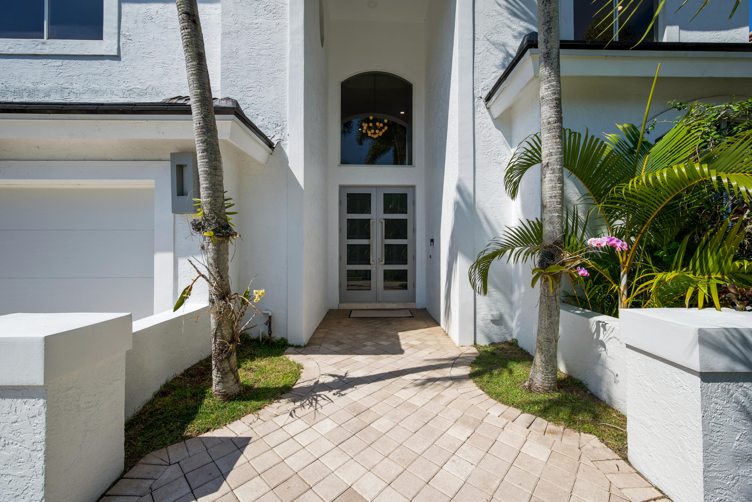 3857 Regency Circle North Boca Raton, FL 33496 - Photo 2 of 82 DSC_9415