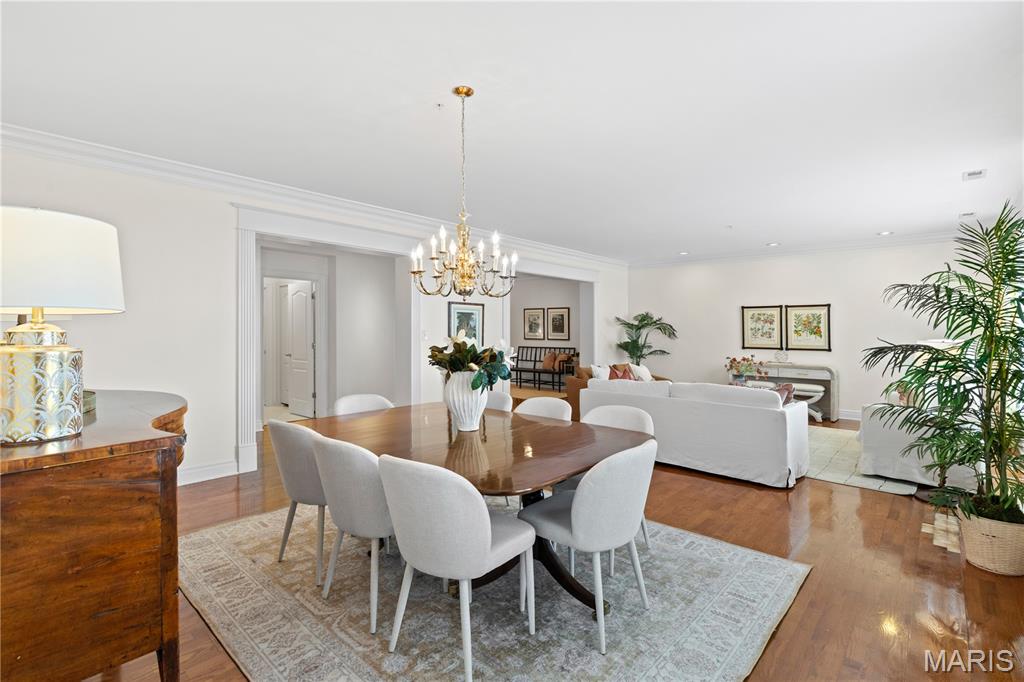 750 South Hanley Road, Unit 56 St. Louis, MO 63105 - Photo 18 of 52