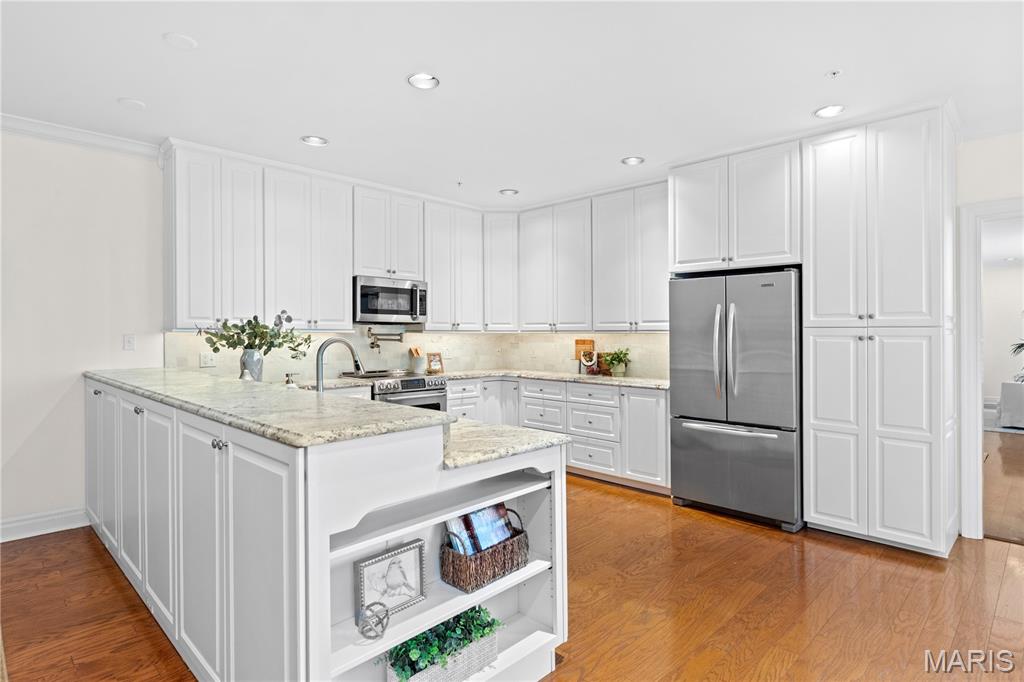 750 South Hanley Road, Unit 56 St. Louis, MO 63105 - Photo 22 of 52