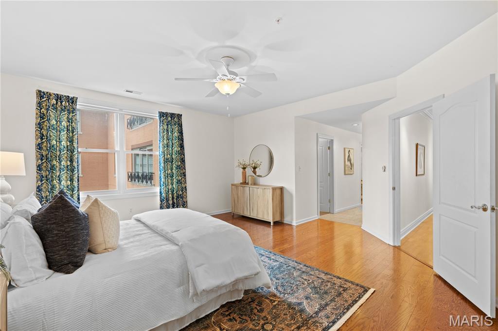 750 South Hanley Road, Unit 56 St. Louis, MO 63105 - Photo 37 of 52