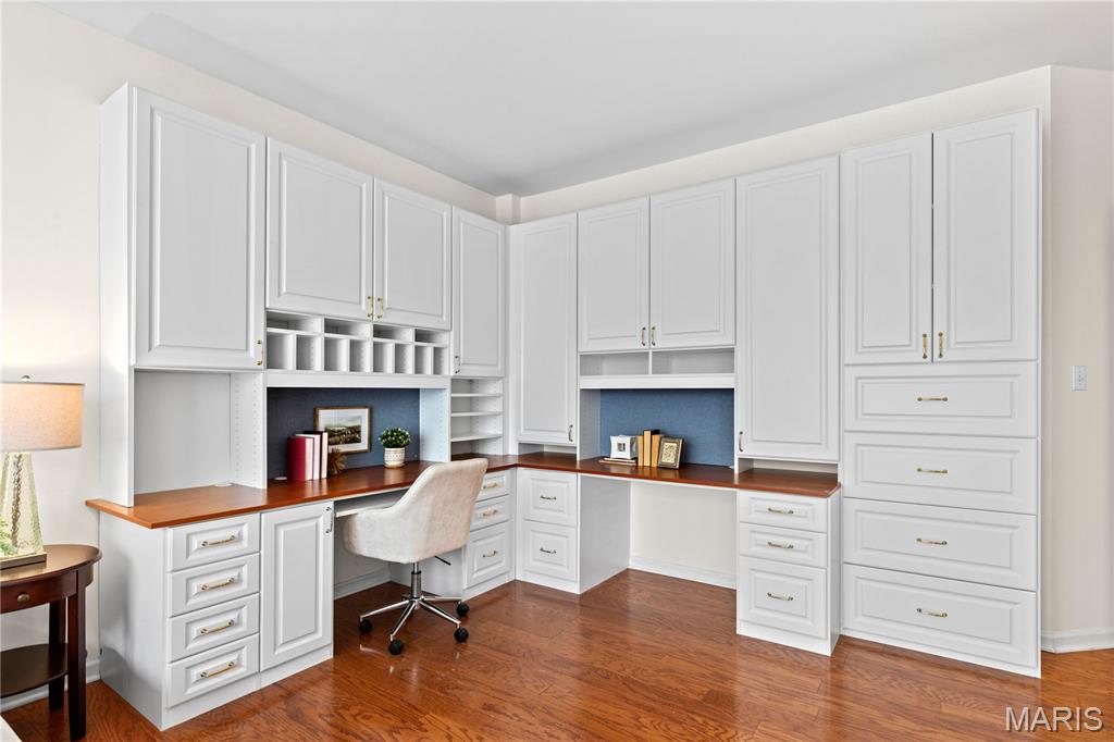 750 South Hanley Road, Unit 56 St. Louis, MO 63105 - Photo 47 of 52