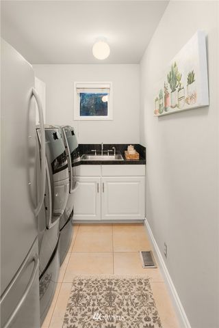 $1,800,000 | 6562 Beach Drive Southwest, Seattle, WA 98136