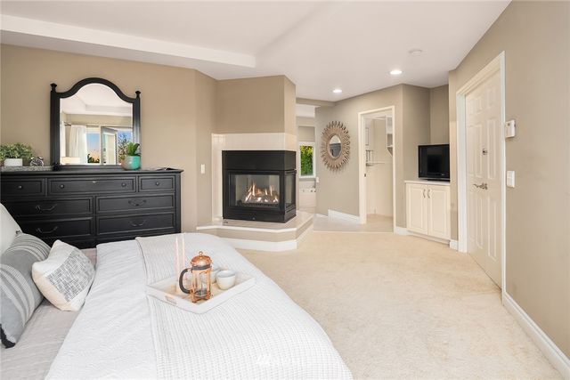 $1,800,000 | 6562 Beach Drive Southwest, Seattle, WA 98136