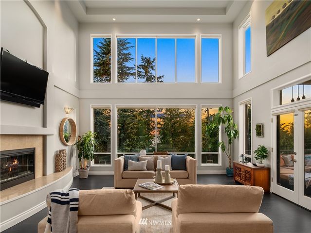 $1,800,000 | 6562 Beach Drive Southwest, Seattle, WA 98136