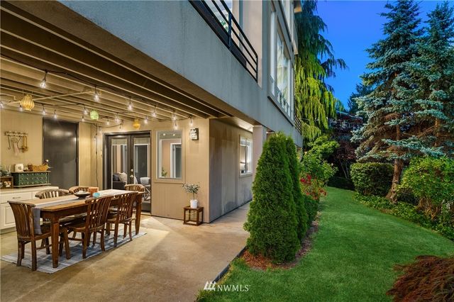 $1,800,000 | 6562 Beach Drive Southwest, Seattle, WA 98136