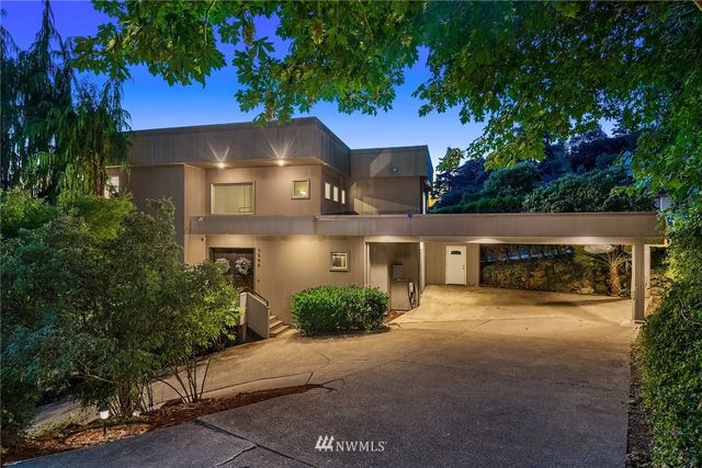 $1,800,000 | 6562 Beach Drive Southwest, Seattle, WA 98136