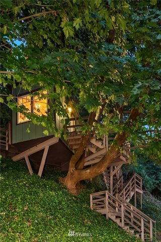 $1,800,000 | 6562 Beach Drive Southwest, Seattle, WA 98136