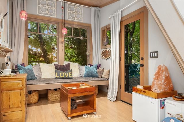 $1,800,000 | 6562 Beach Drive Southwest, Seattle, WA 98136