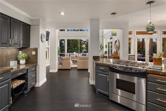 $1,800,000 | 6562 Beach Drive Southwest, Seattle, WA 98136