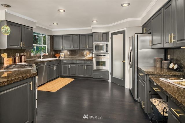 $1,800,000 | 6562 Beach Drive Southwest, Seattle, WA 98136