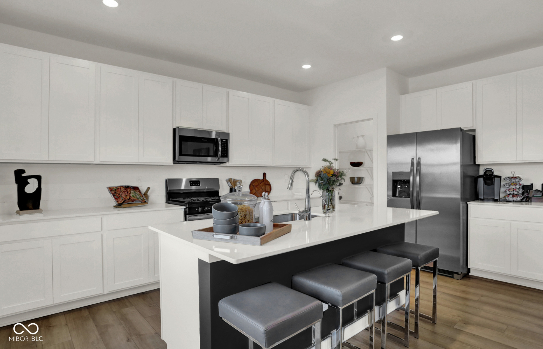 1582 Covington Boulevard Franklin, IN 46131 - Photo 2 of 2