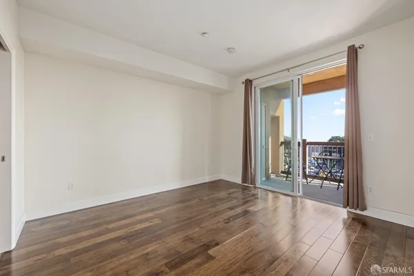 $3,900 | 2210 Gellert Boulevard, Unit 5202, South San Francisco, CA 94080