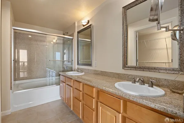 $3,900 | 2210 Gellert Boulevard, Unit 5202, South San Francisco, CA 94080