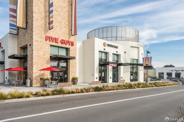 $3,900 | 2210 Gellert Boulevard, Unit 5202, South San Francisco, CA 94080