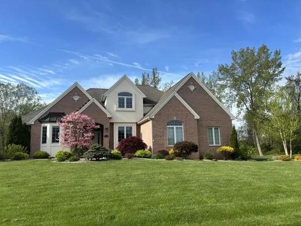 $865,000 | 5 Westmont Road, Wethersfield, CT 06109