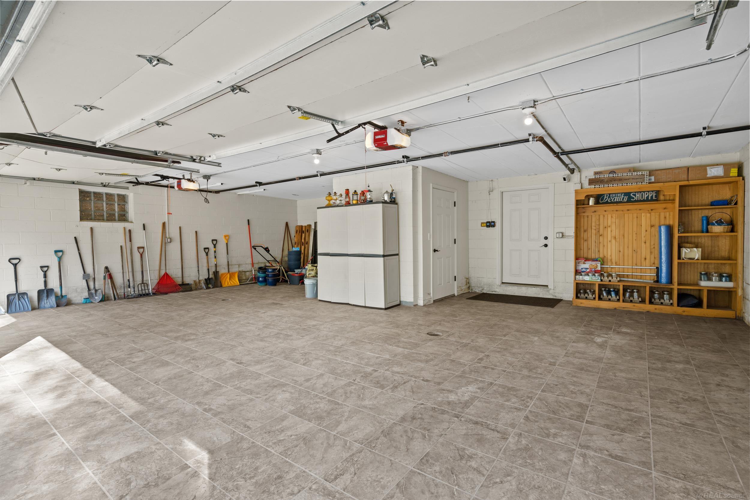 1071 Nakomis Road Lake Orion, MI 48362 - Photo 49 of 71